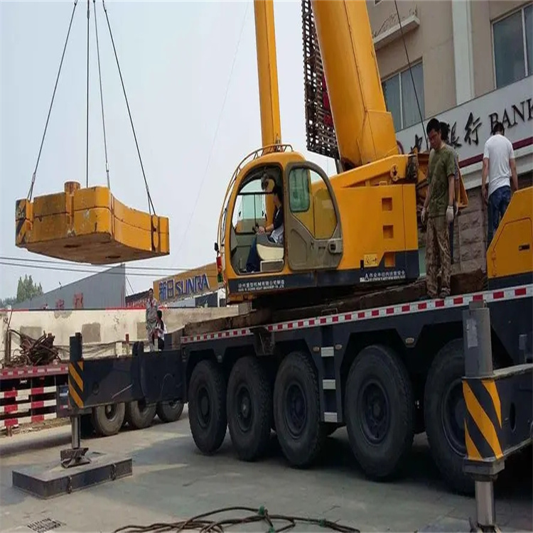 徐闻当地吊车出租|机器吊装|75吨|工厂搬迁服务